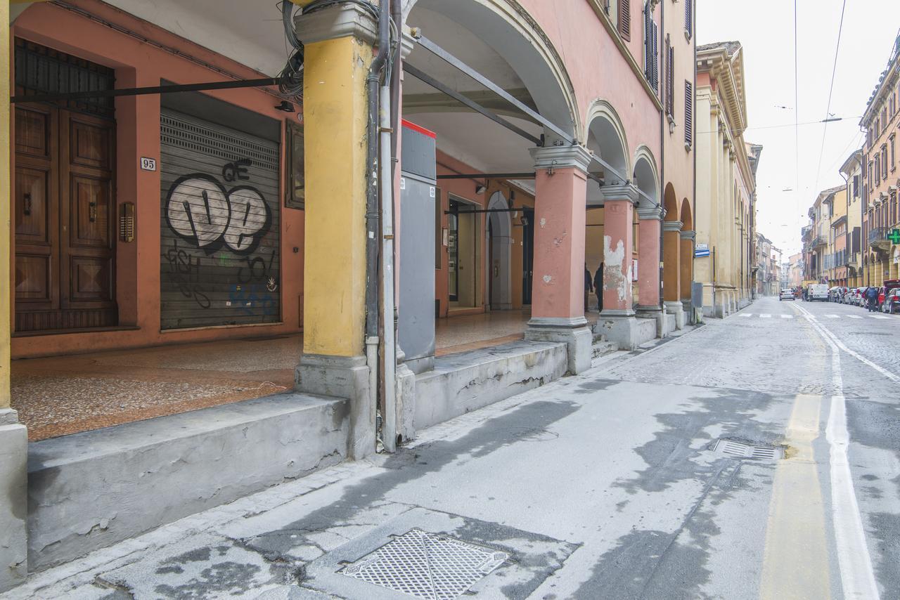 Bologna Rainbow Apartment Екстер'єр фото