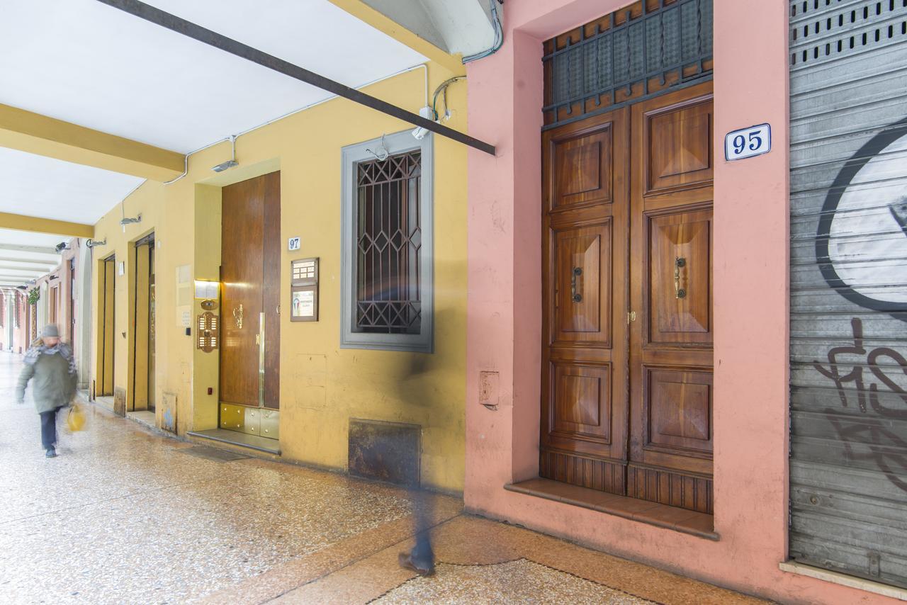 Bologna Rainbow Apartment Екстер'єр фото